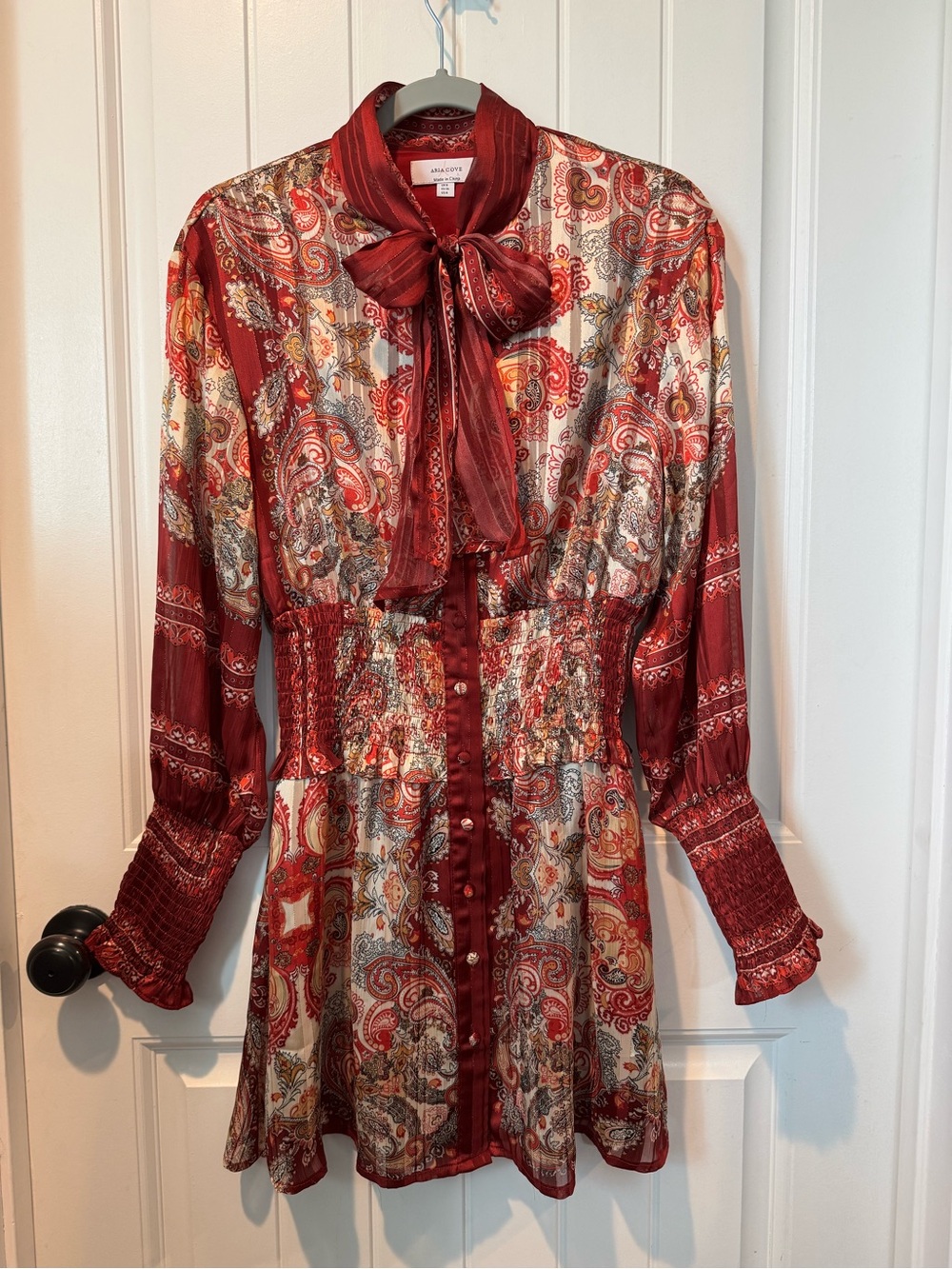 Aria Cove Red Paisley Long Sleeve Tie-Neck Smocked Waist Dress Size 4